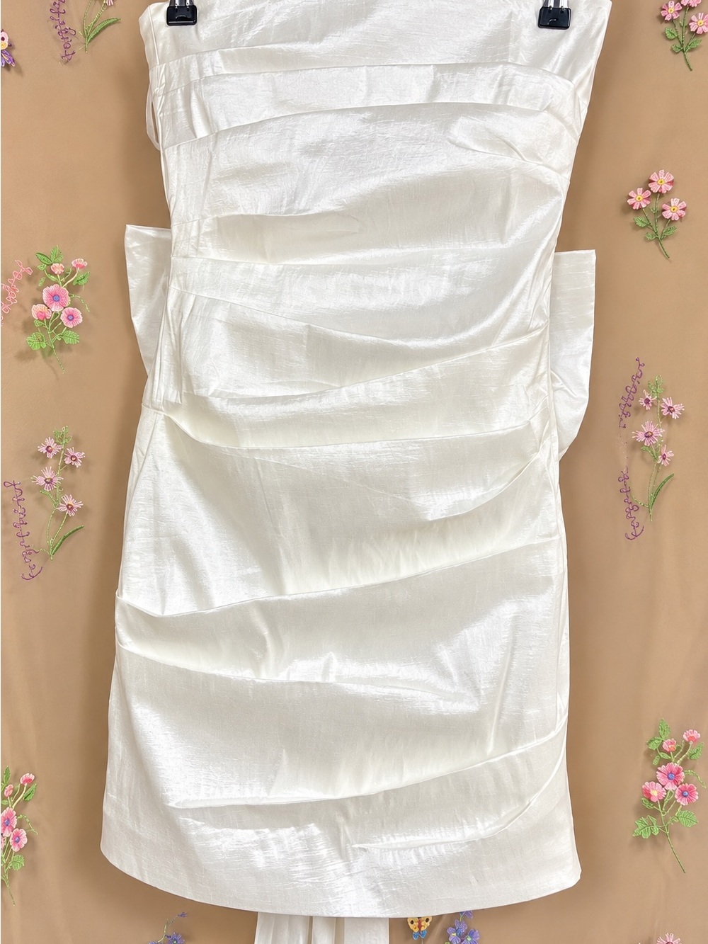 Betsey Johnson QD5766 Bowtiful Bride White Strapless Bow Train Dress M